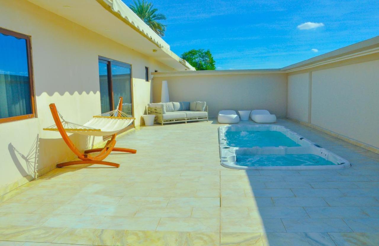 Ak Luxury Farm House Barka