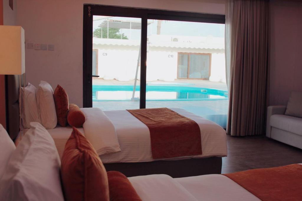 Ak Luxury Farm House Barka